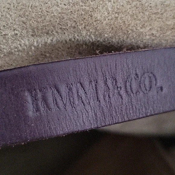 KMM &Co Leather Tote - Picture 5 of 6